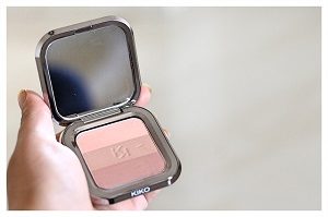 how to apply blush